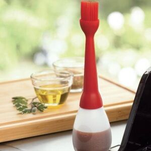 NEW IN BOX The Pampered Chef Barbecue Basting Bottle Brush